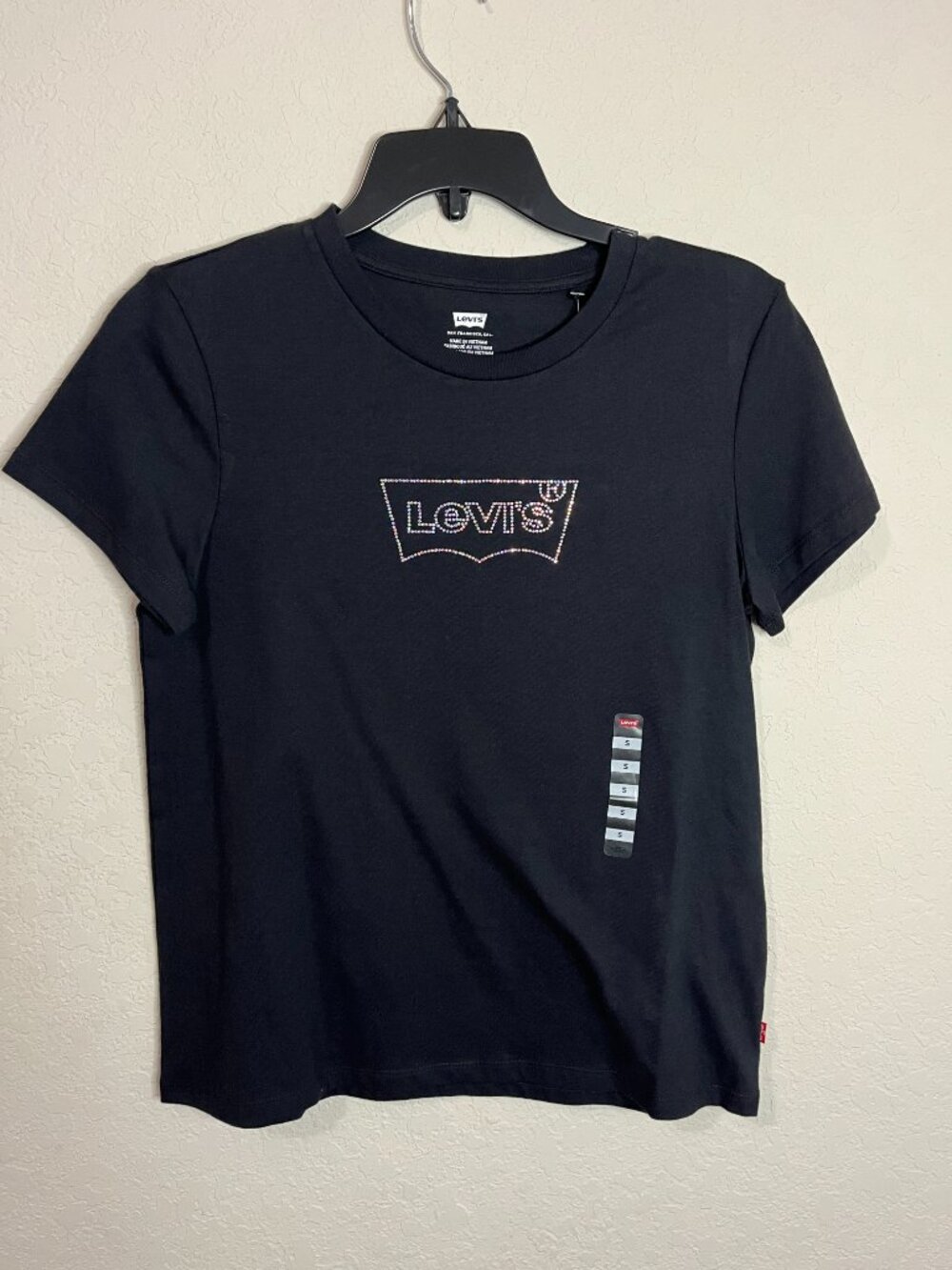 Levi’s Black Rhinestone Logo Baby Tee Women’s Size S NWT